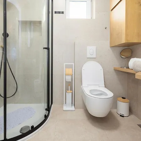 Korina Apartman *